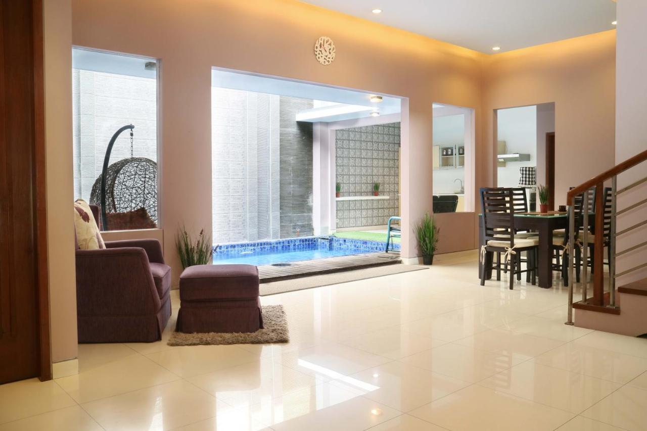 Rumah Teteh - Plemburan Kejayan Exteriör bild